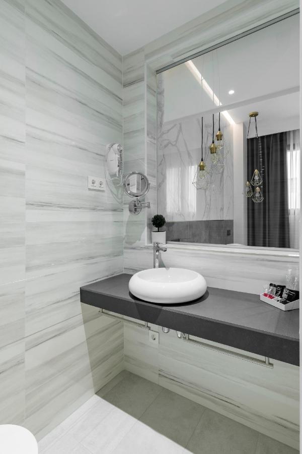 Emba Room Мадрид Экстерьер фото